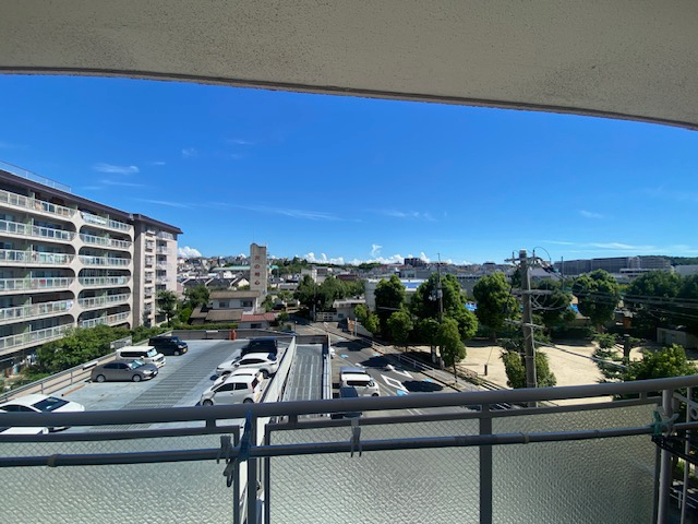 日商岩井箕面ハイツA棟　