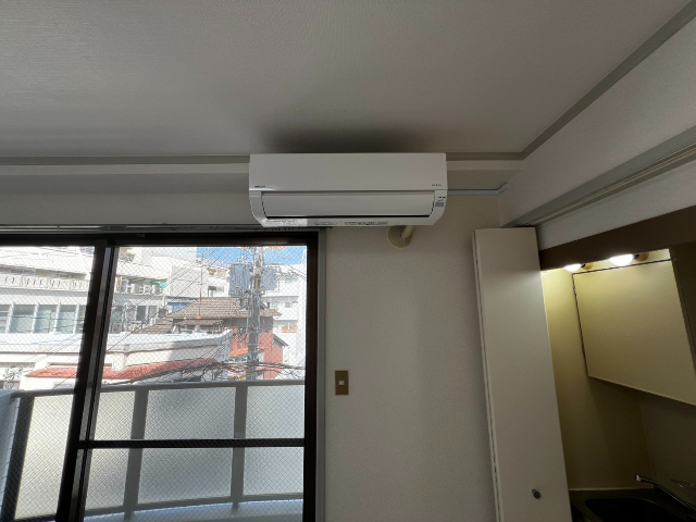 　エアコン新品